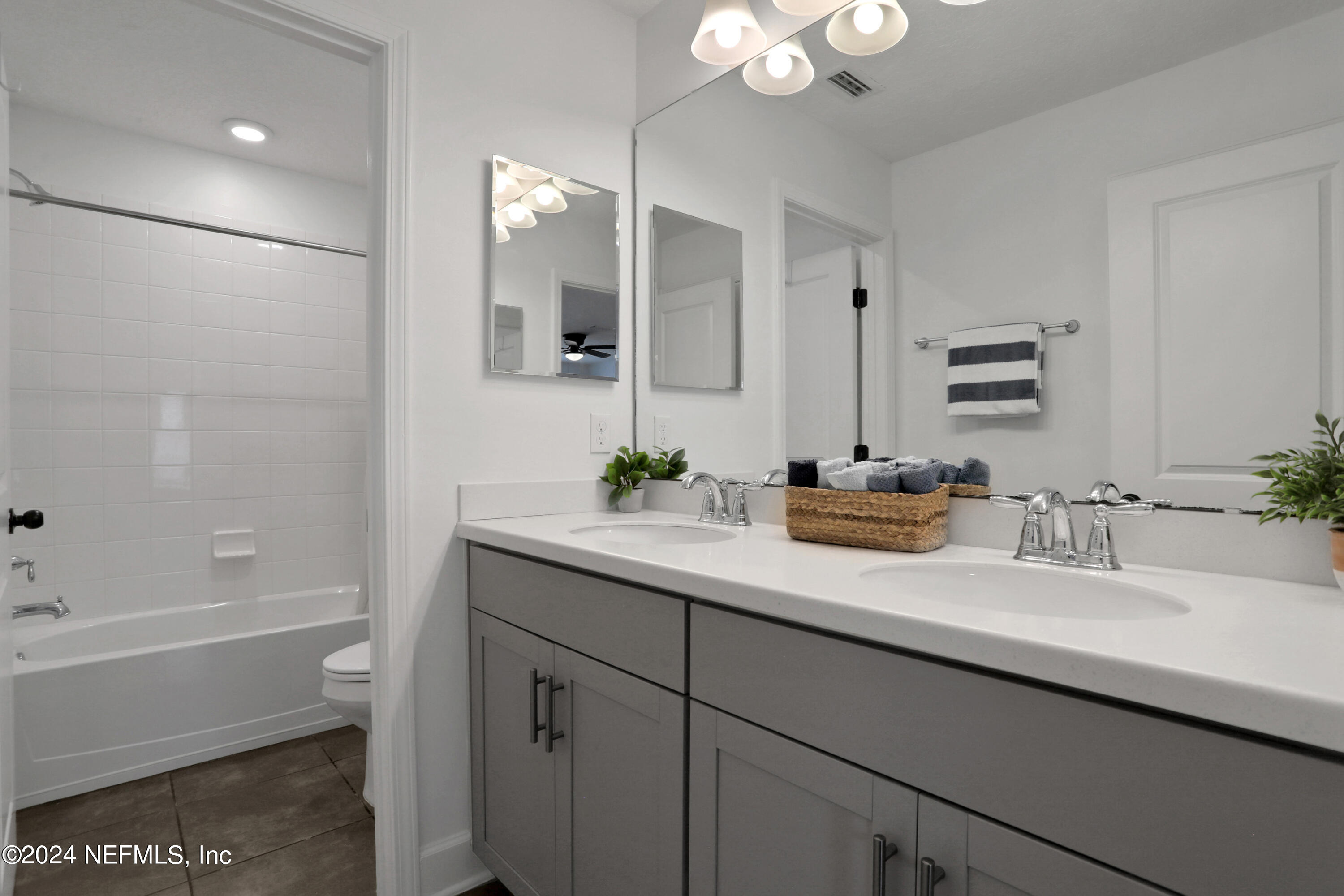 119 VALLEY GROVE Drive