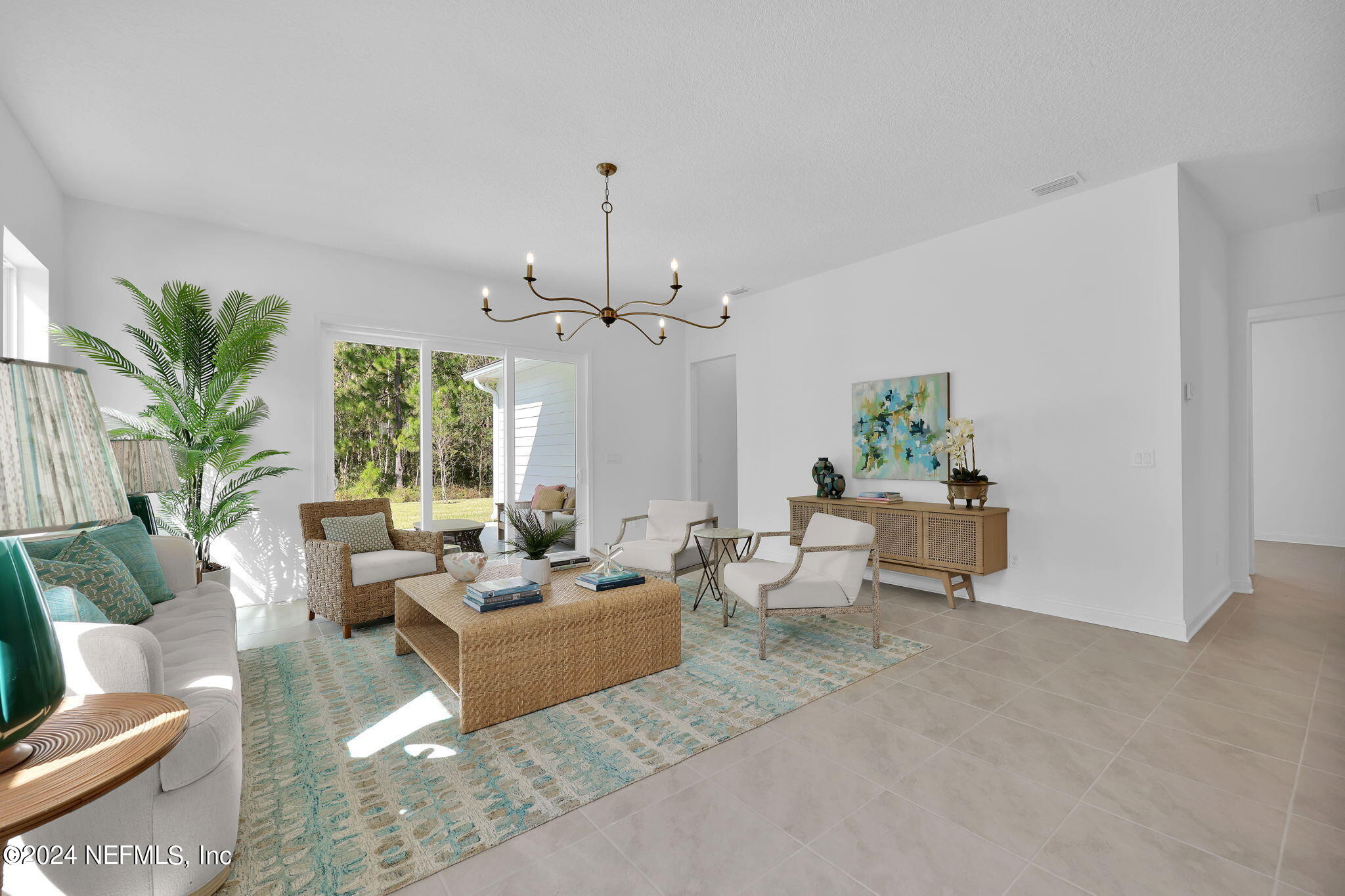 635 OAKLAWN Court