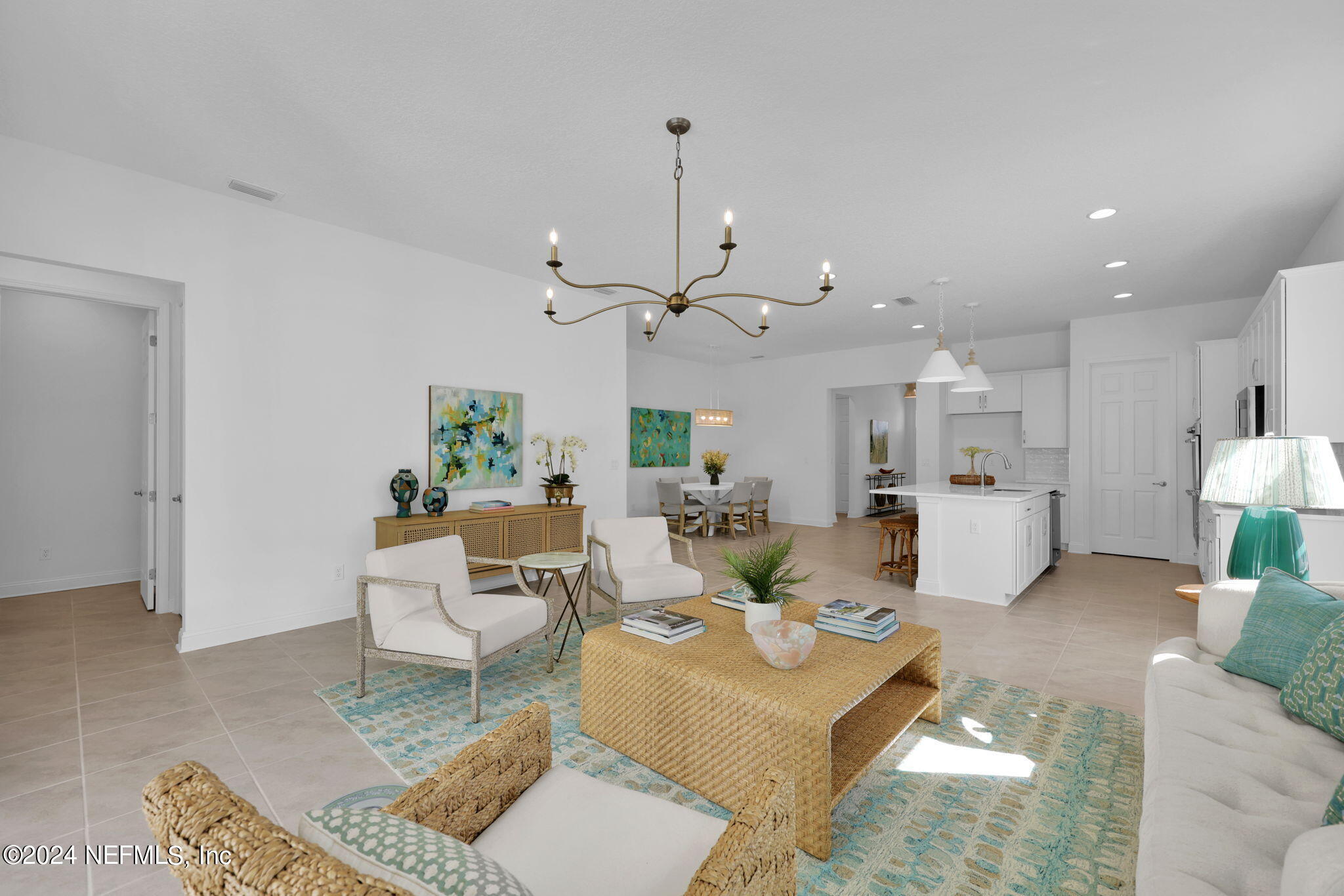 635 OAKLAWN Court
