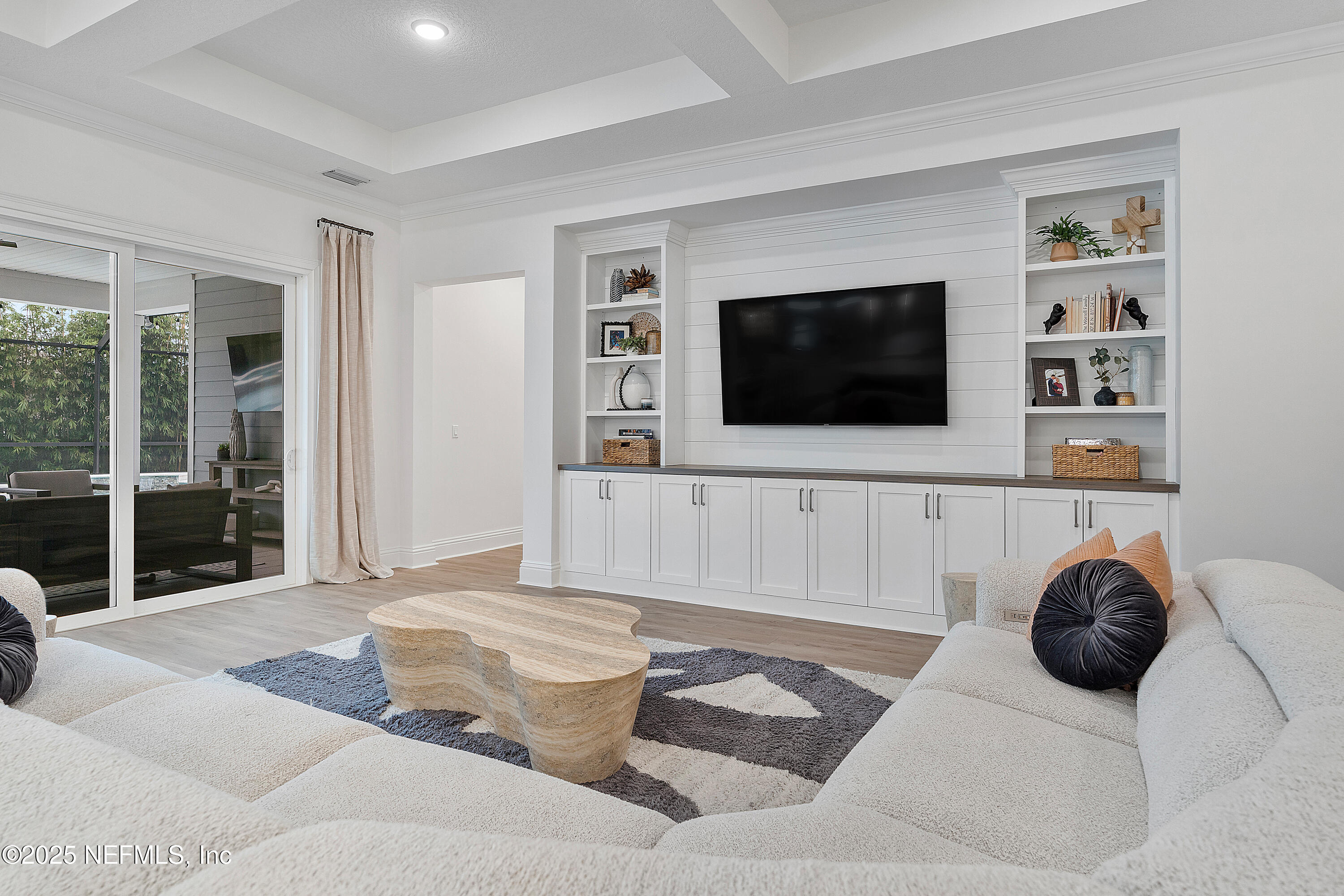 64 OUTLOOK Drive