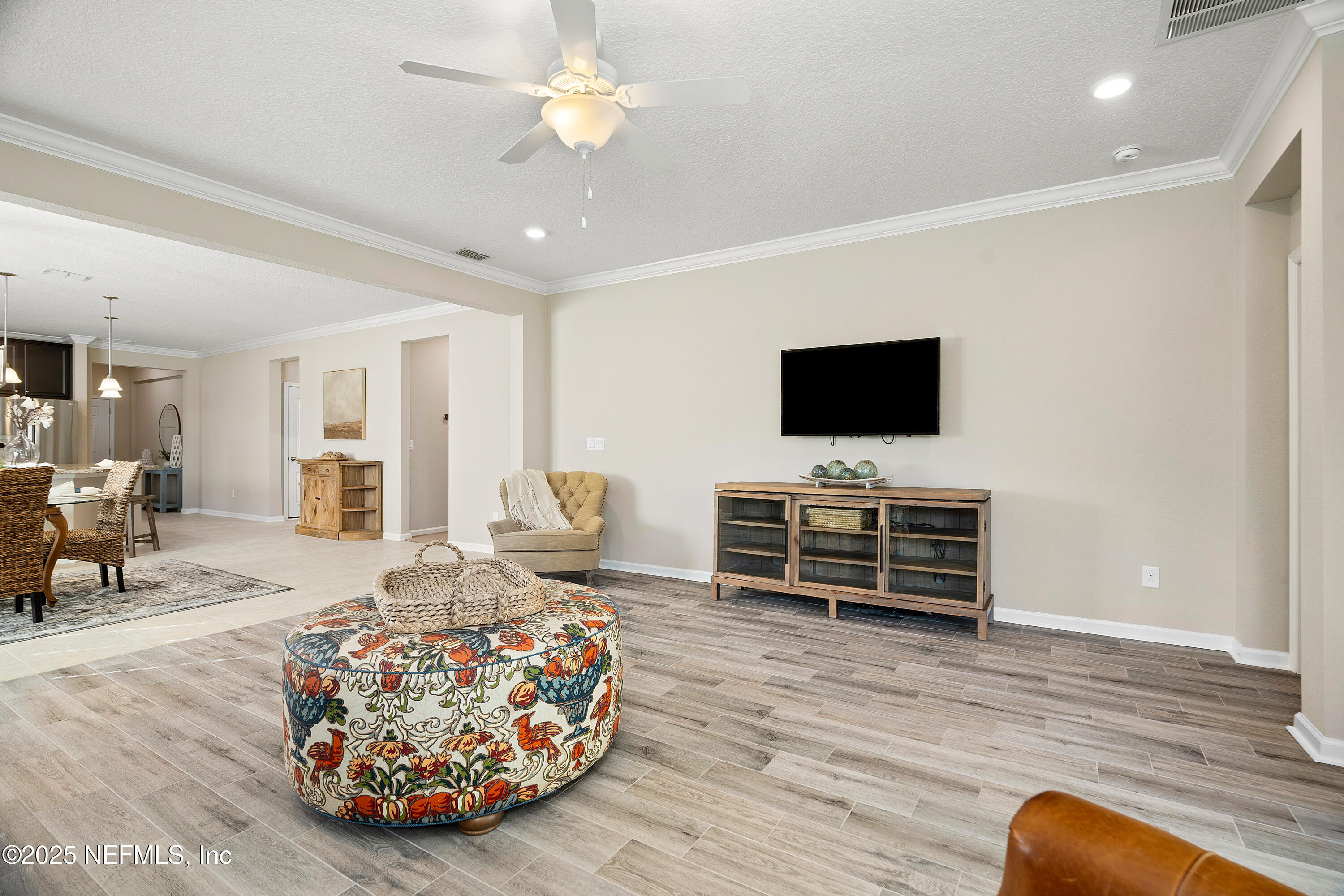 301 Aspen Leaf Drive