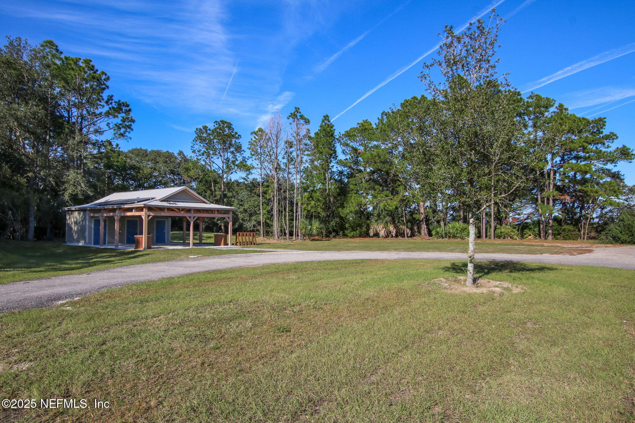 699 Aspen Leaf Drive
