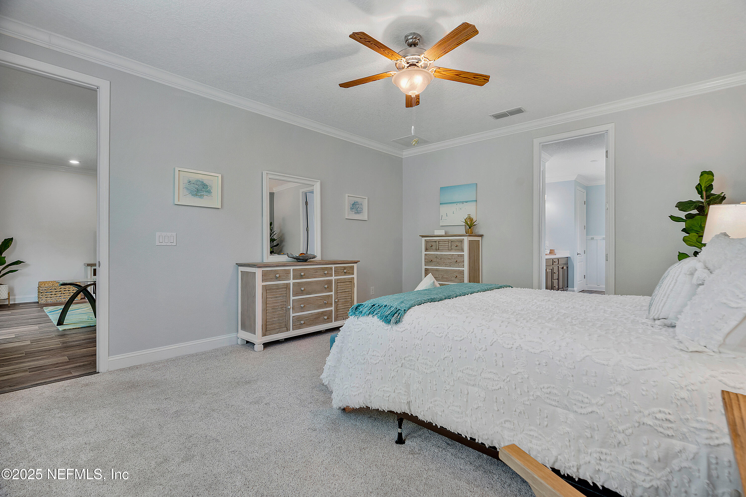 699 Aspen Leaf Drive