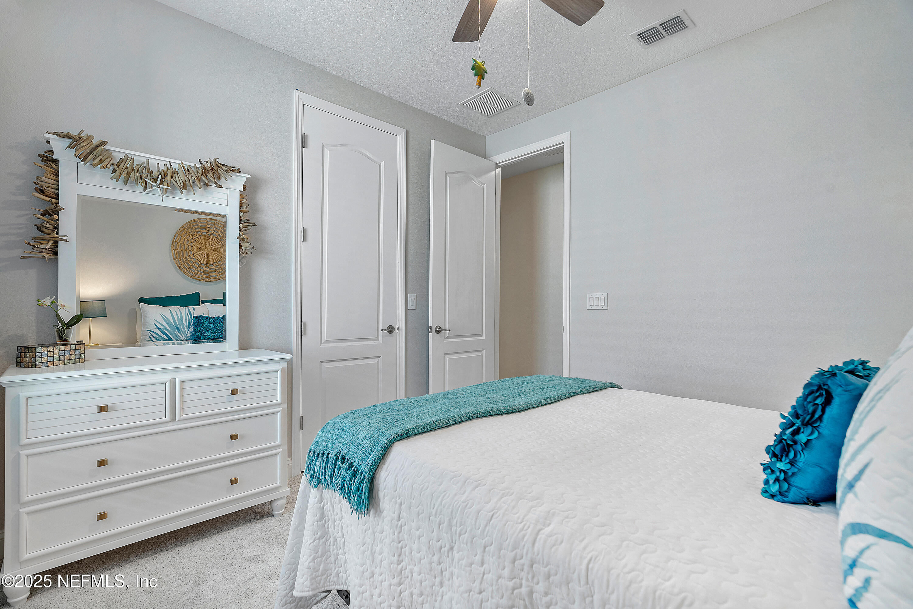 699 Aspen Leaf Drive