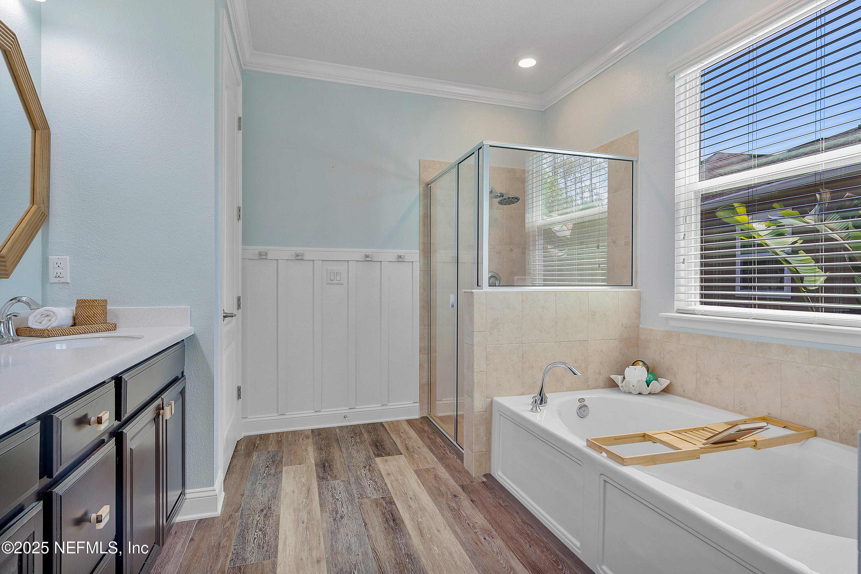 699 Aspen Leaf Drive