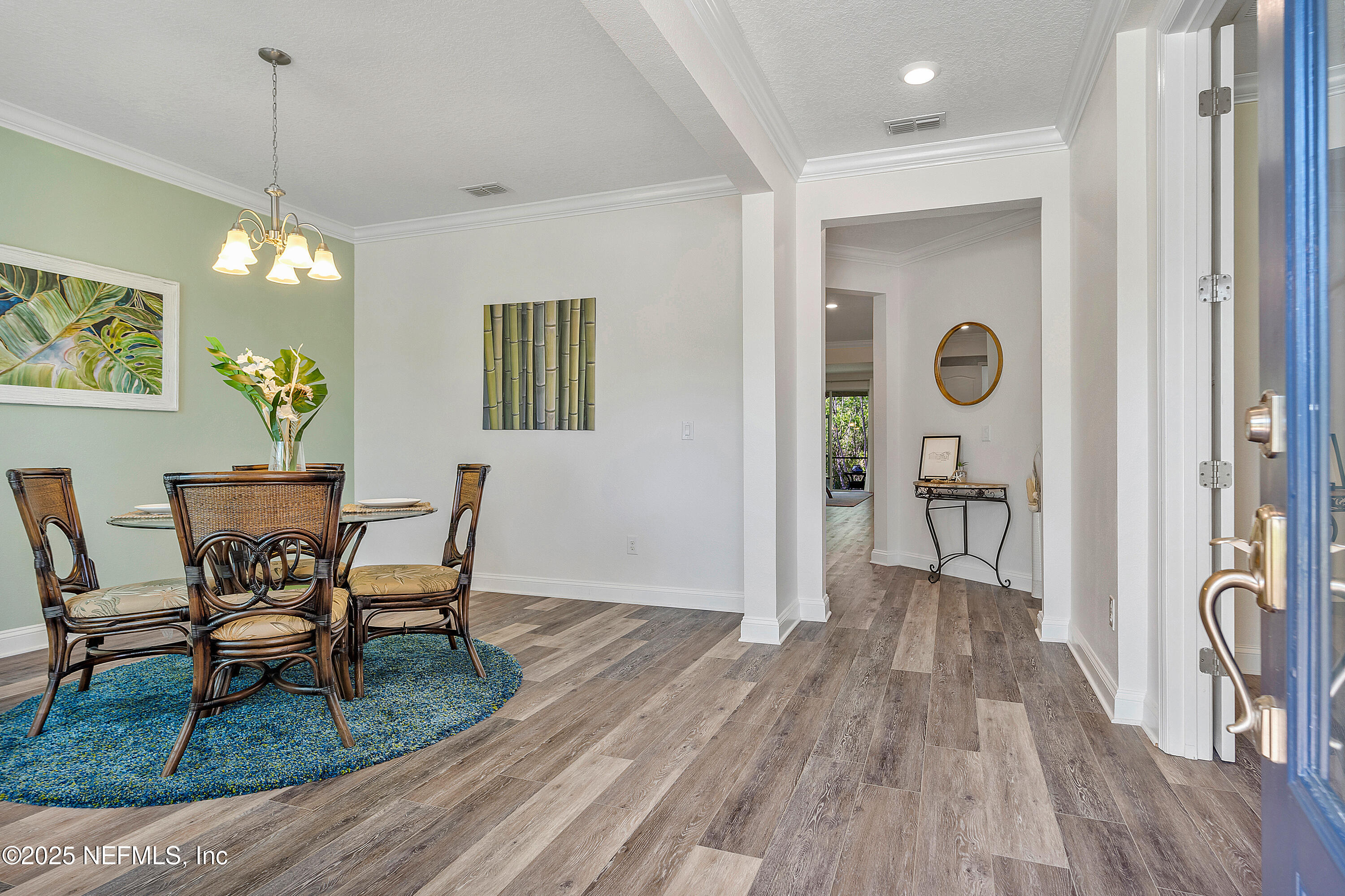 699 Aspen Leaf Drive