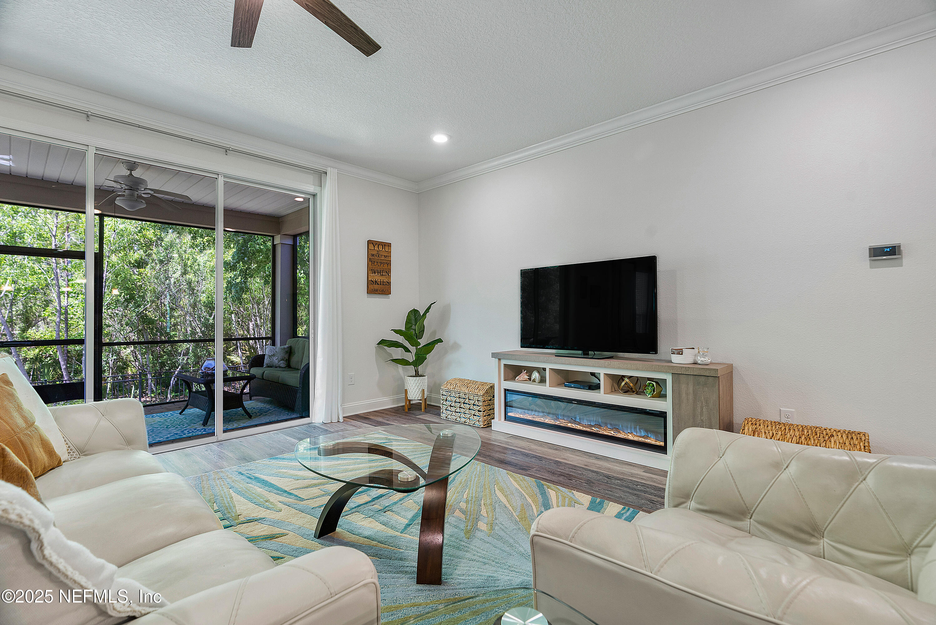 699 Aspen Leaf Drive
