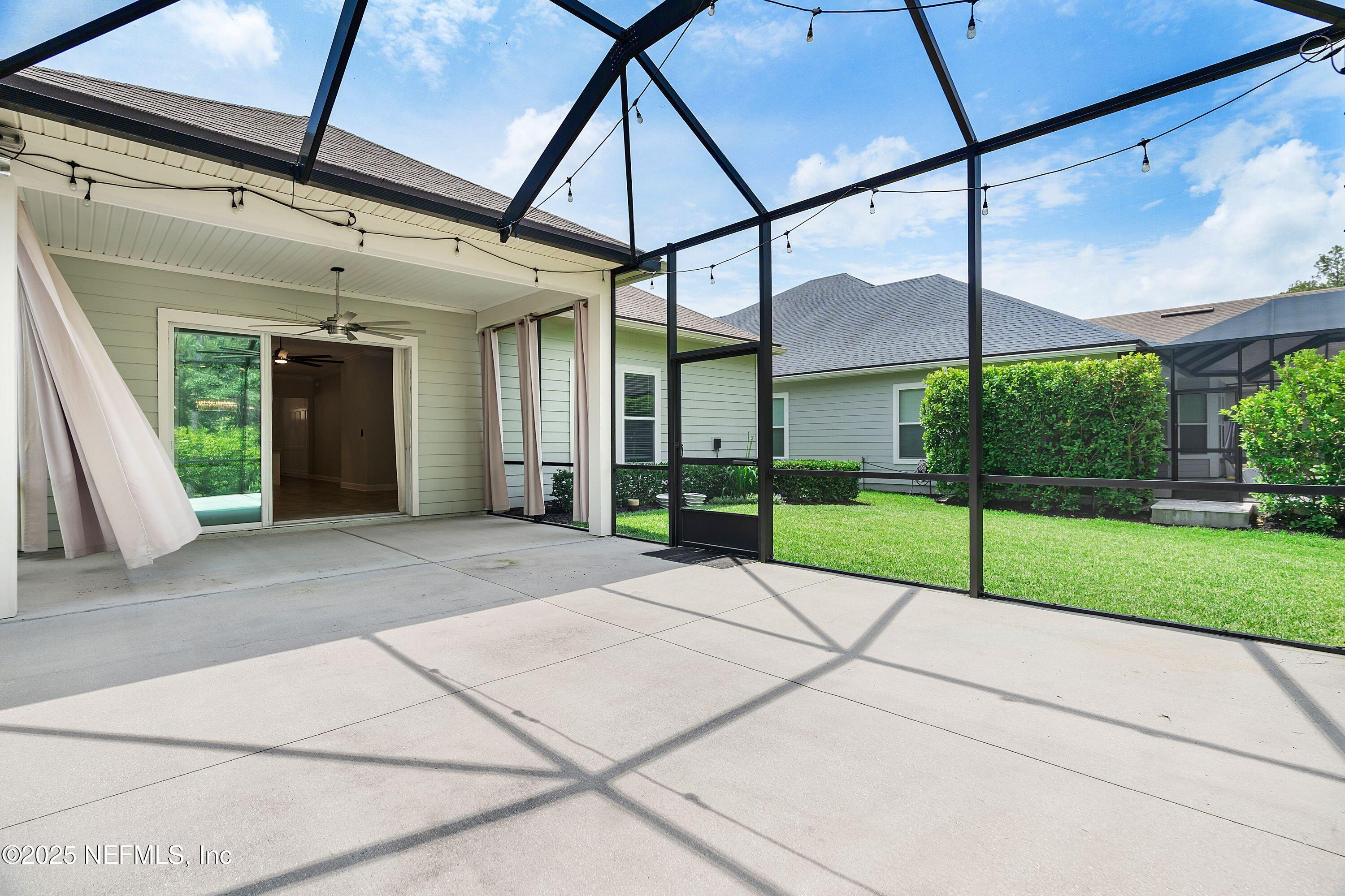 150 WHISPER ROCK Drive