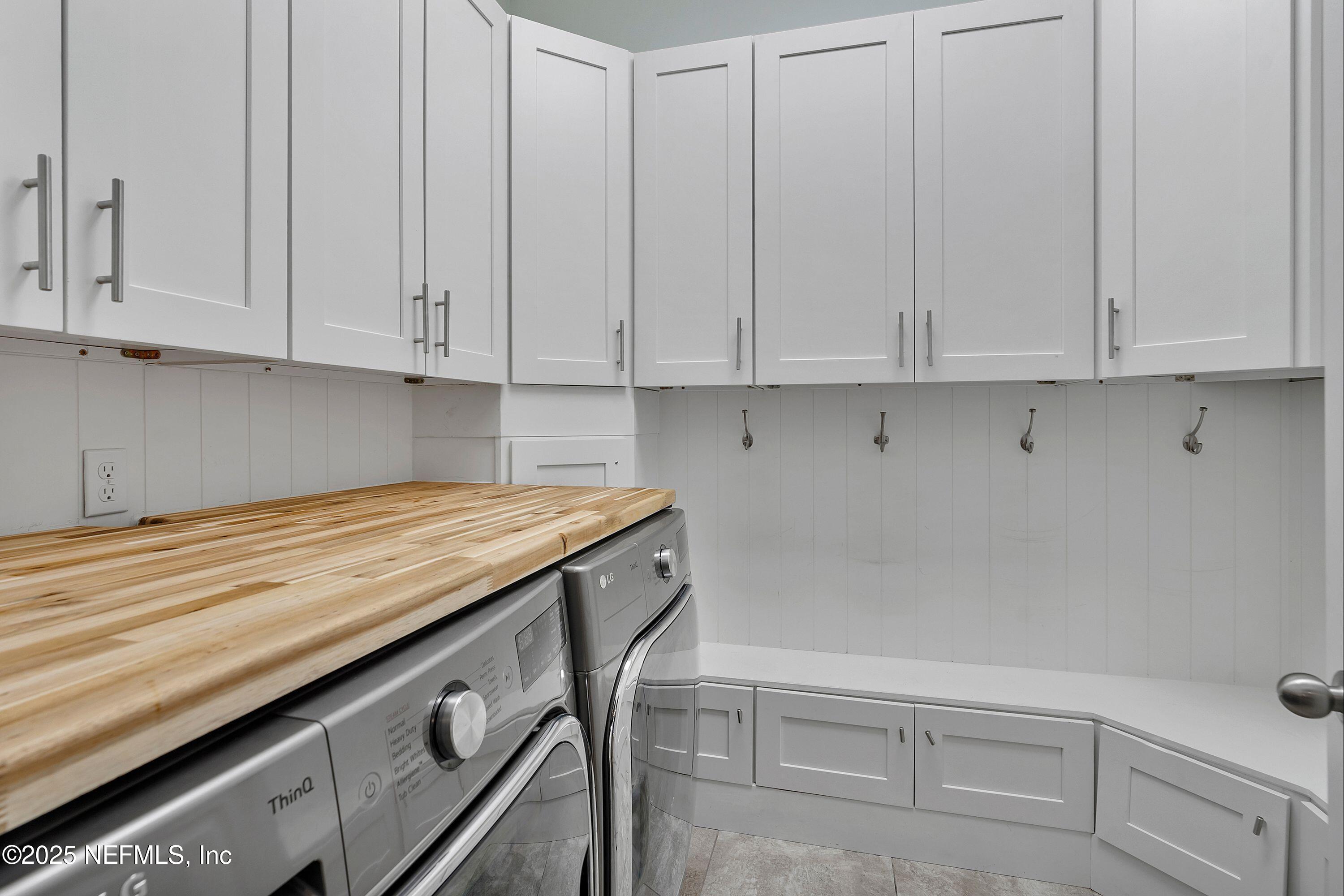 150 WHISPER ROCK Drive