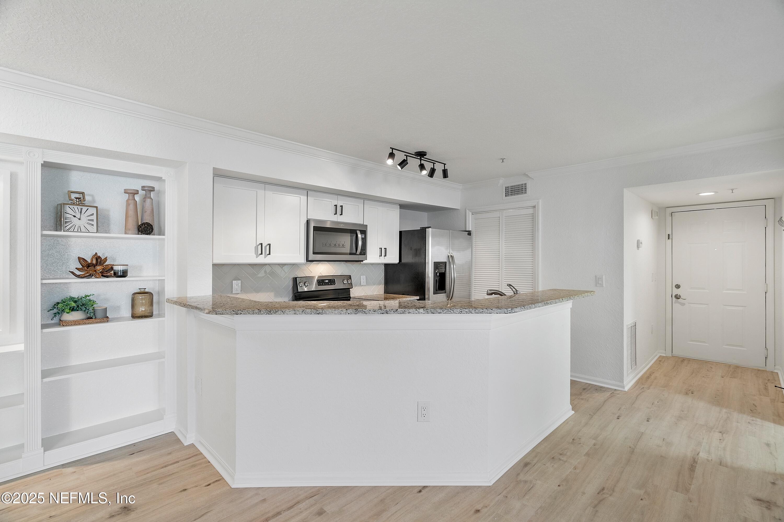 430 Timberwalk Ct, Unit #1017