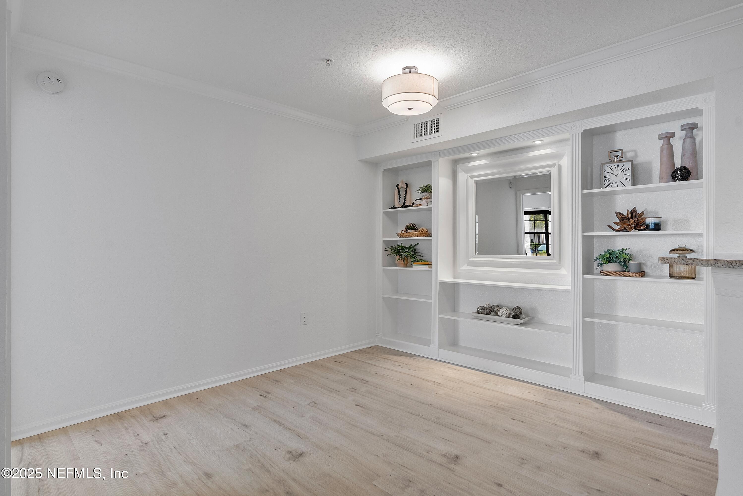 430 Timberwalk Ct, Unit #1017