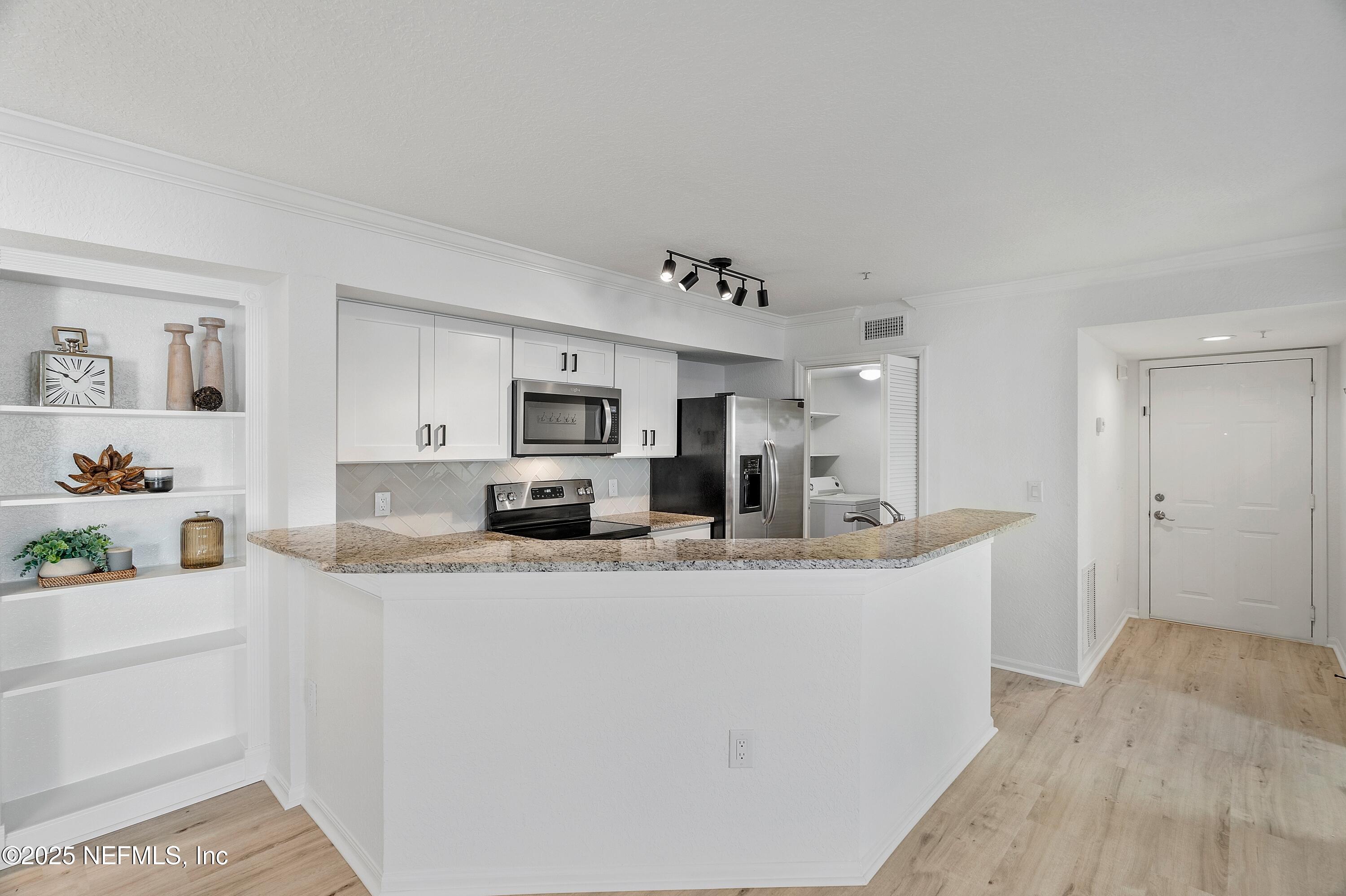 430 Timberwalk Ct, Unit #1017