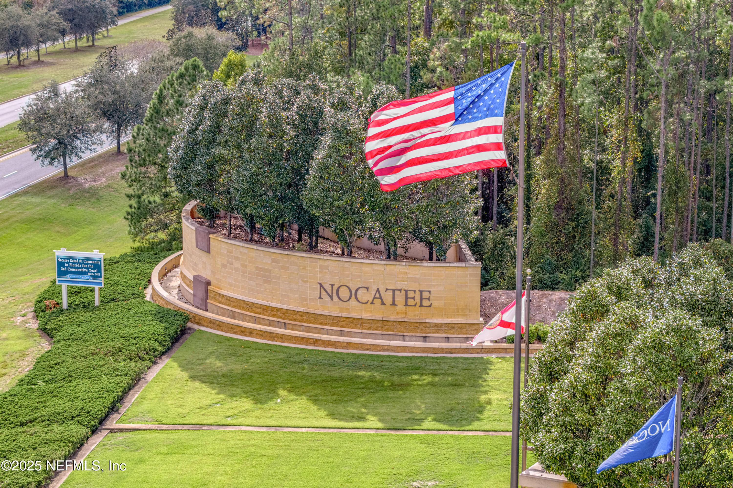 695 PALM CREST Drive