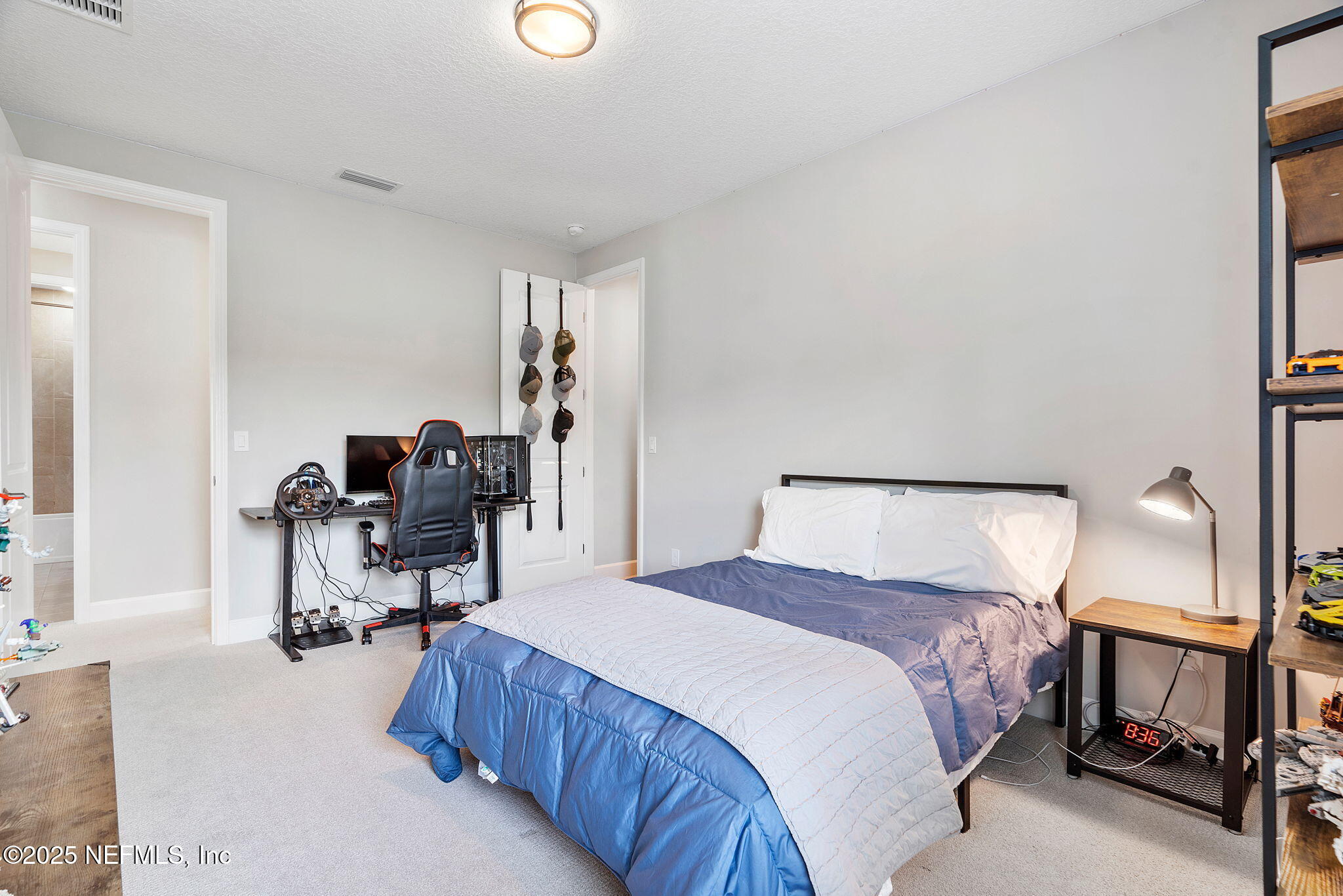 695 PALM CREST Drive