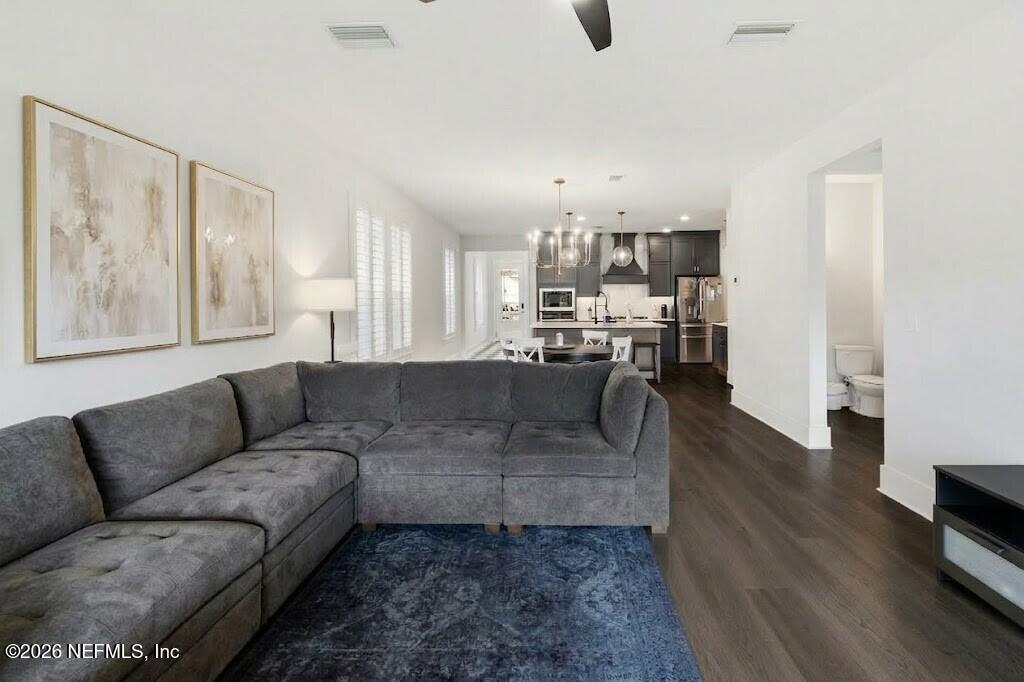 328 SETTLERS LANDING Drive