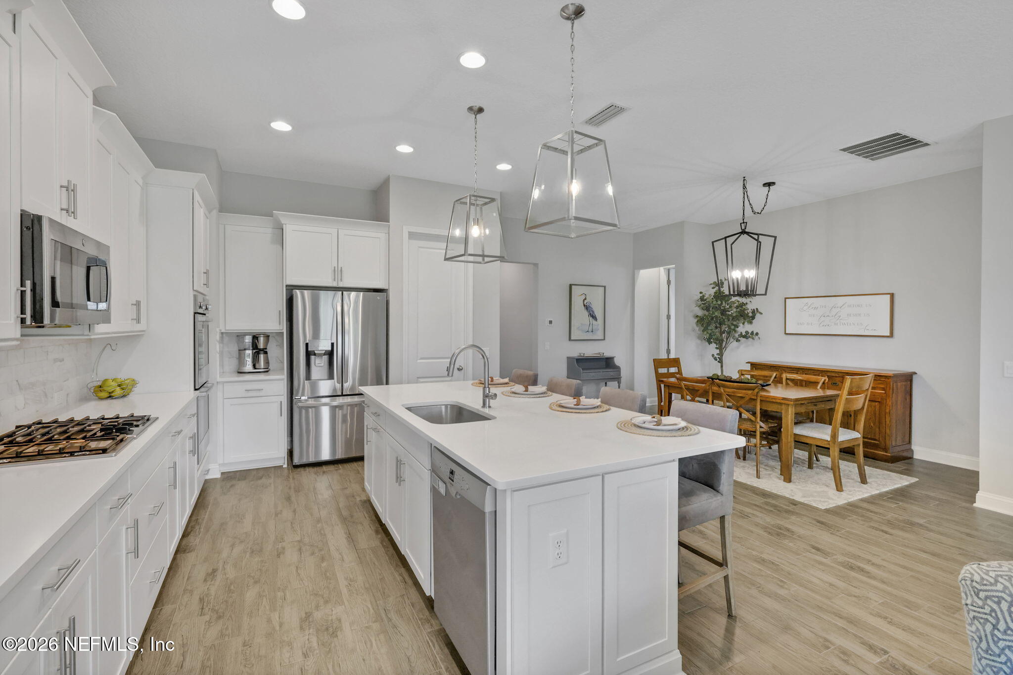 102 SEABROOK Drive