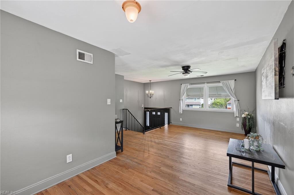 705 Coach House CT