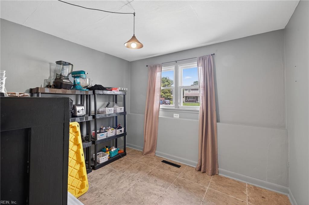 705 Coach House CT