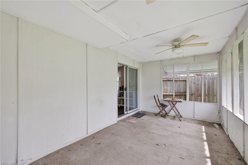 705 Coach House CT