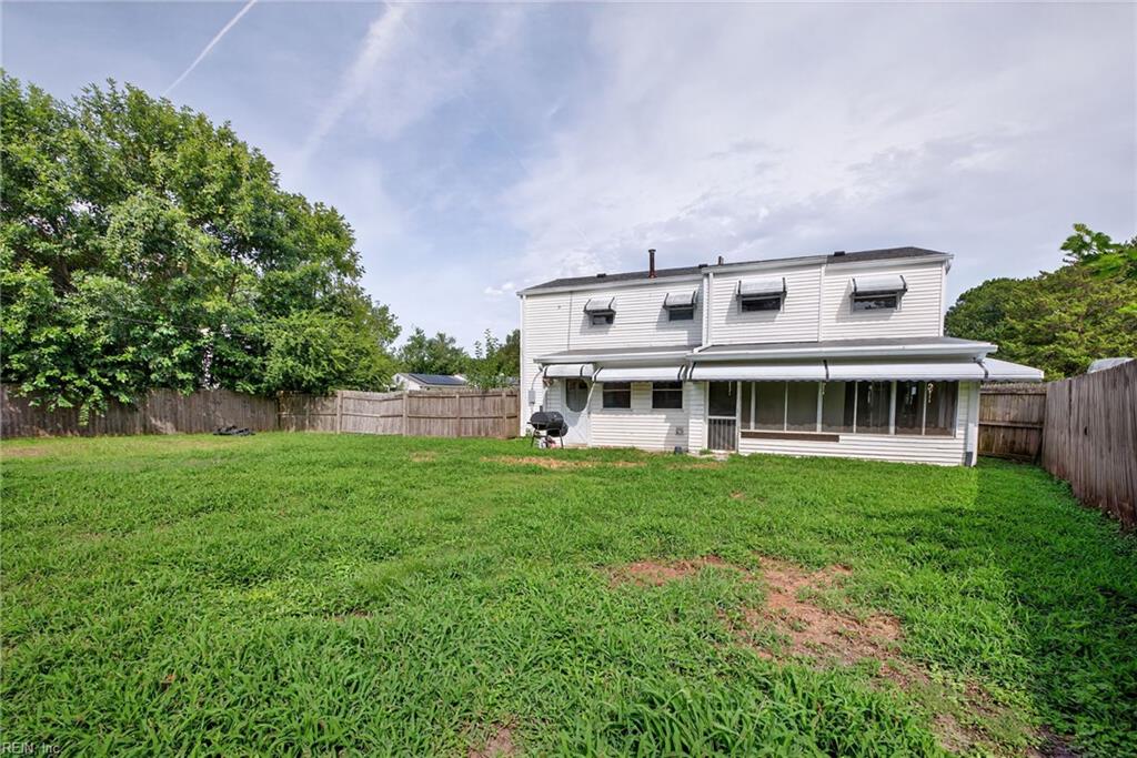 705 Coach House CT