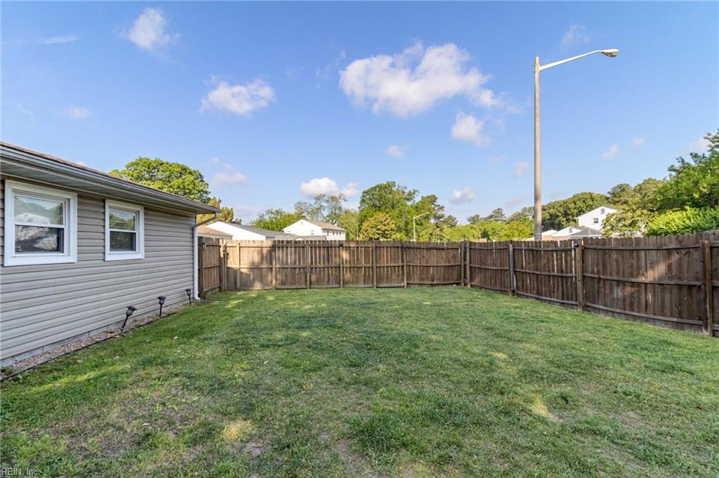 212 Cortland LN