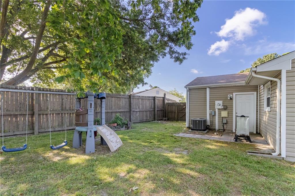 212 Cortland LN