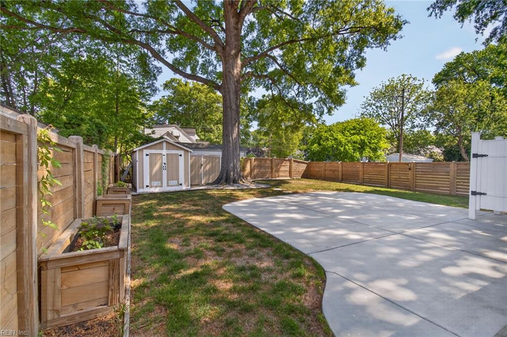336 E Randall AVE