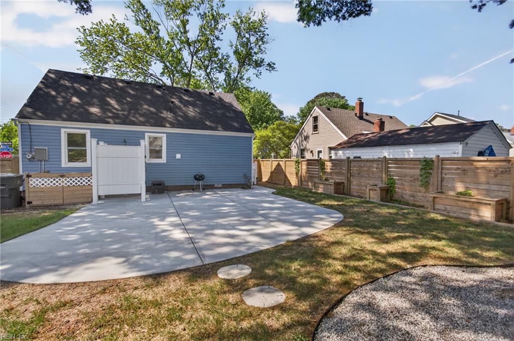 336 E Randall AVE