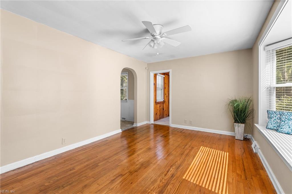 1814 Croyden RD Rd