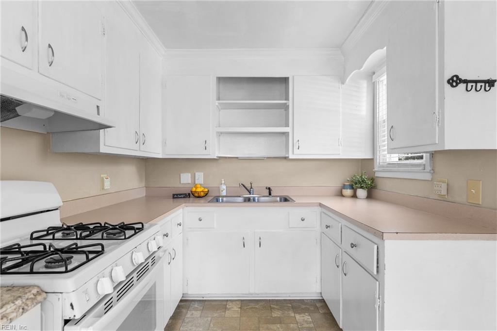 1814 Croyden RD Rd