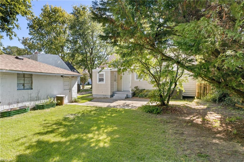 1814 Croyden RD Rd
