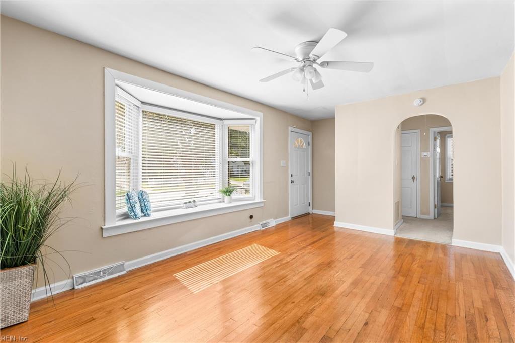 1814 Croyden RD Rd
