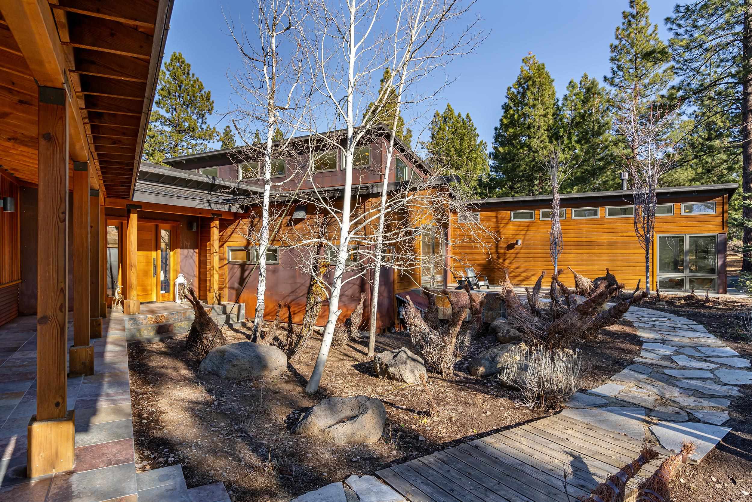 11906 Stallion Way