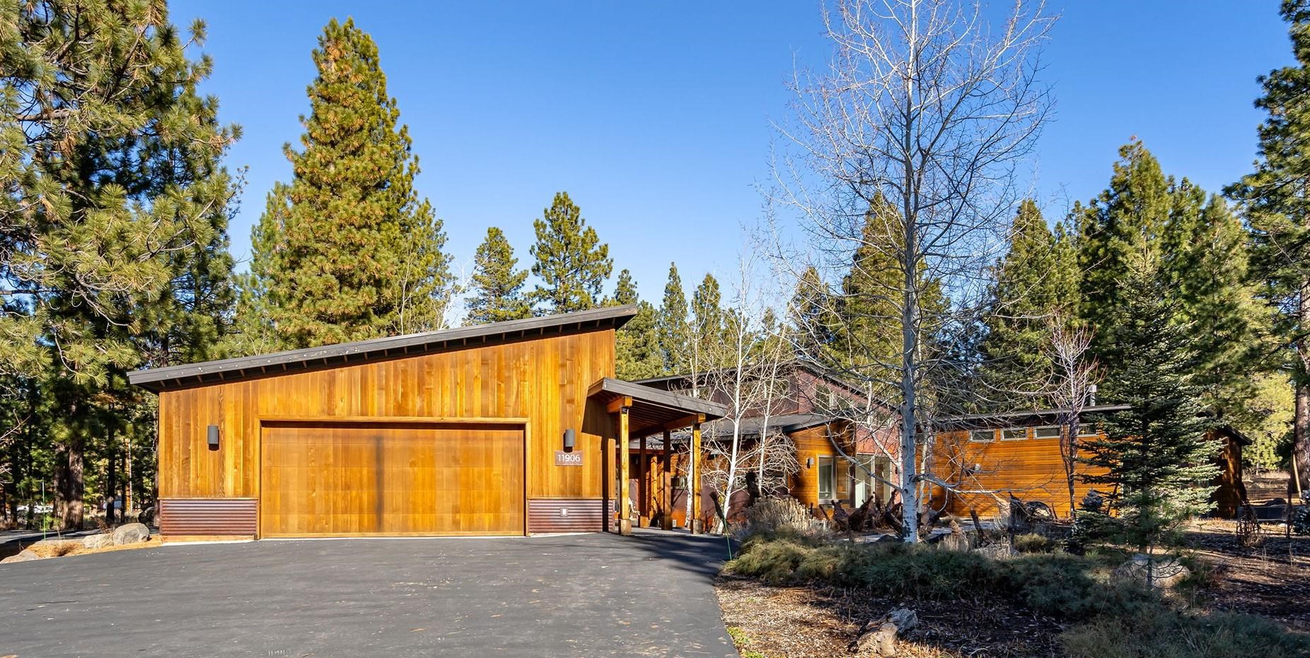 11906 Stallion Way