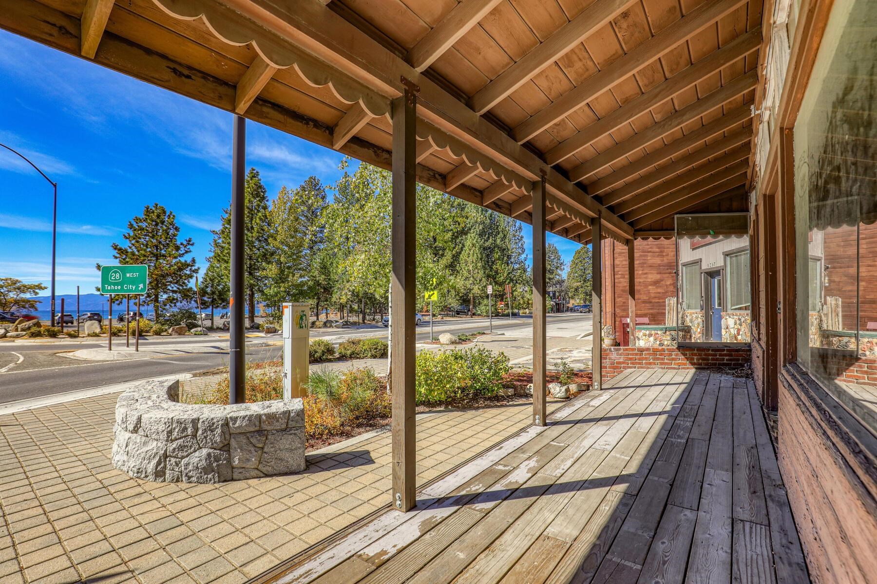 8399 North Lake Boulevard