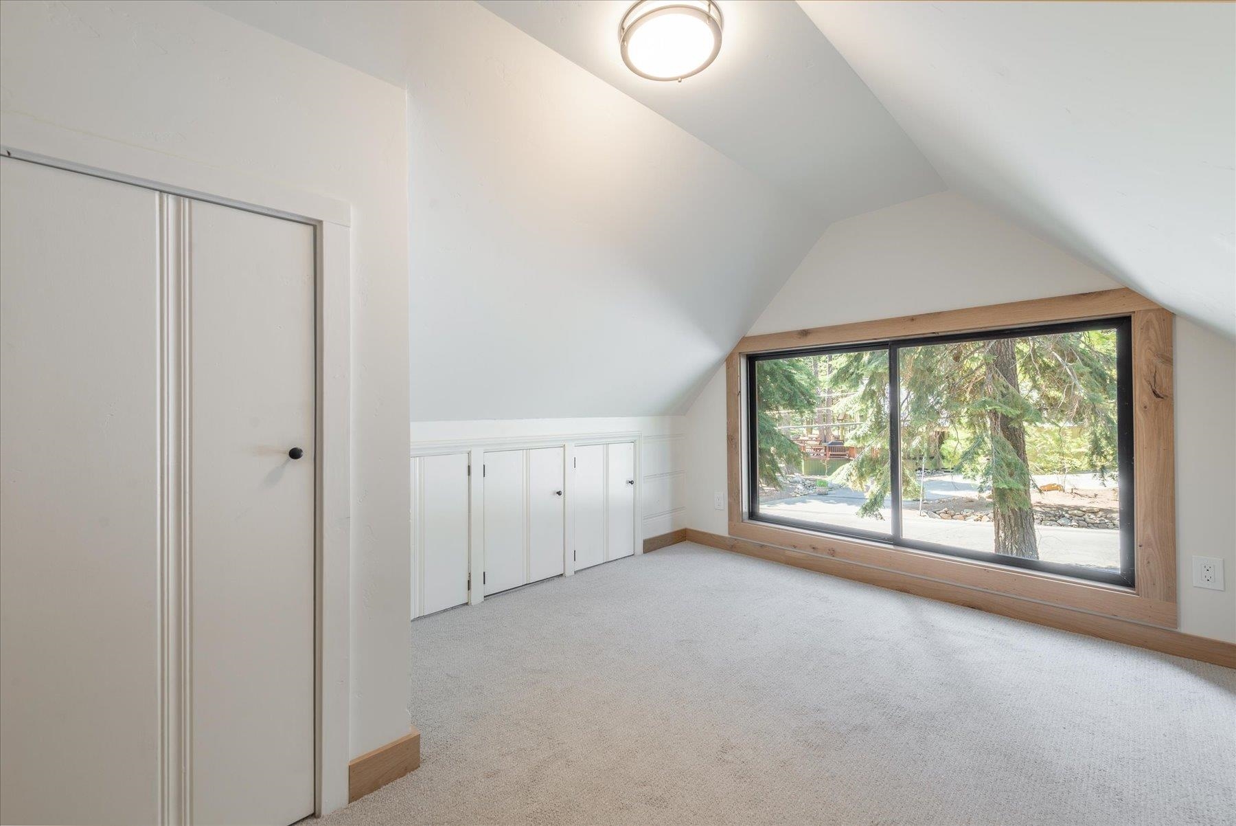 290 Agate Road