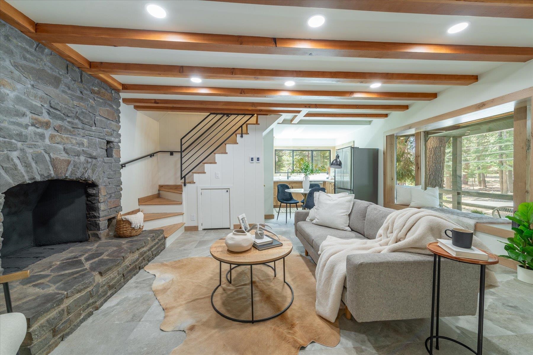 290 Agate Road