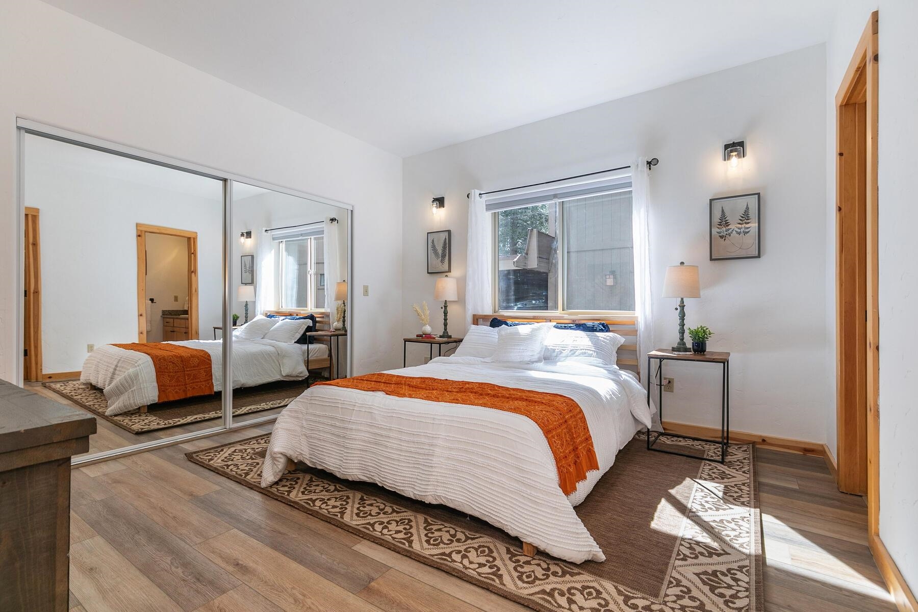 11263 Northwoods Boulevard Unit: 1