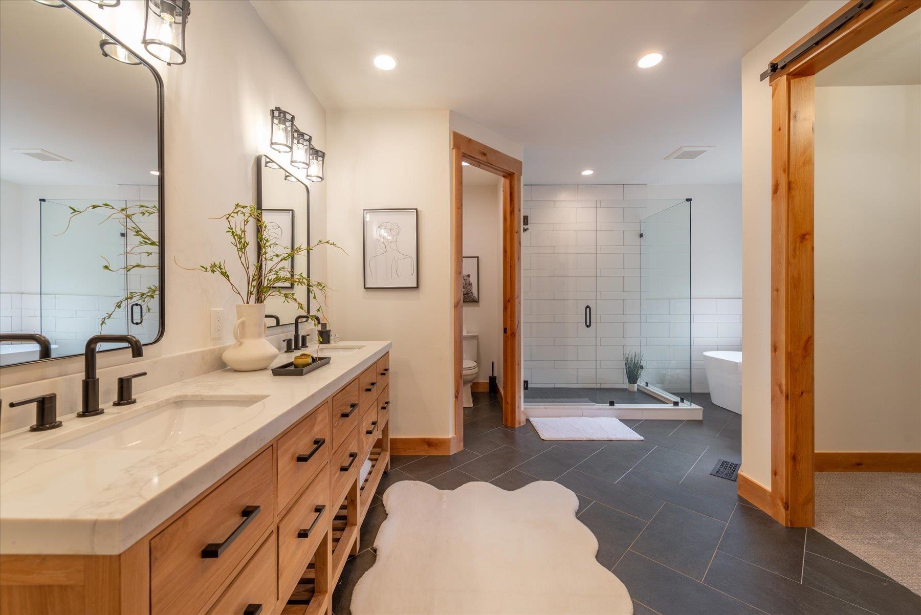 14192 Skiview Loop