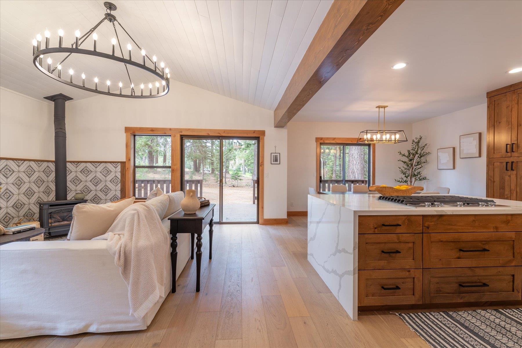 14192 Skiview Loop