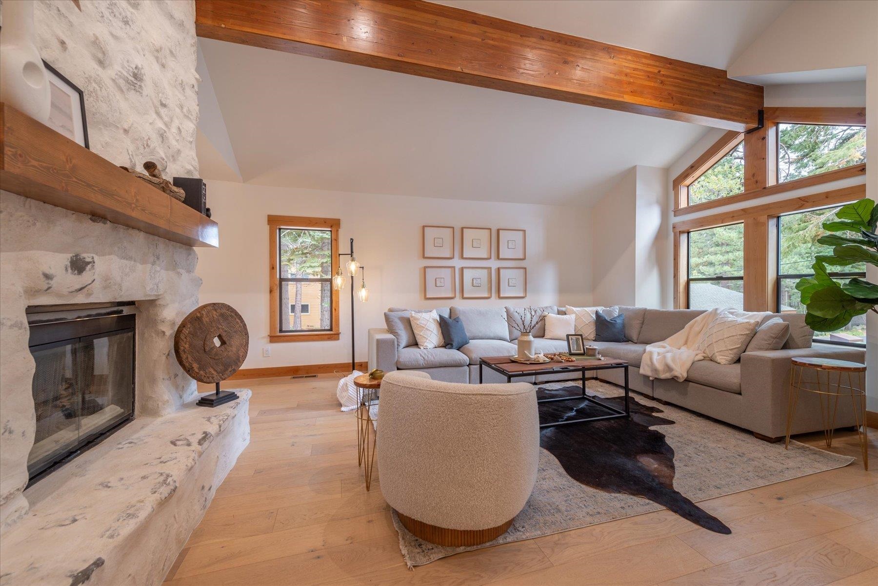 14192 Skiview Loop