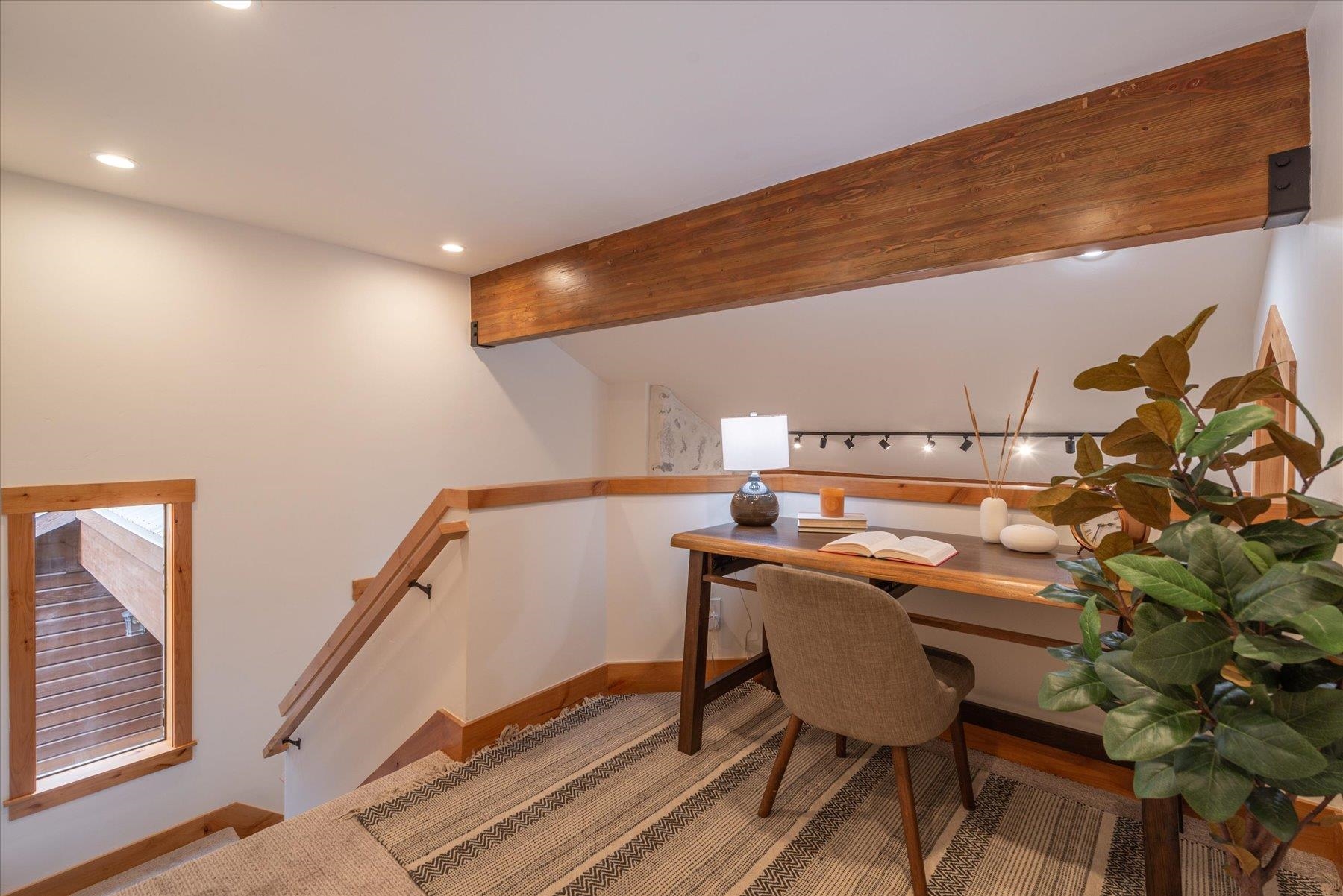 14192 Skiview Loop