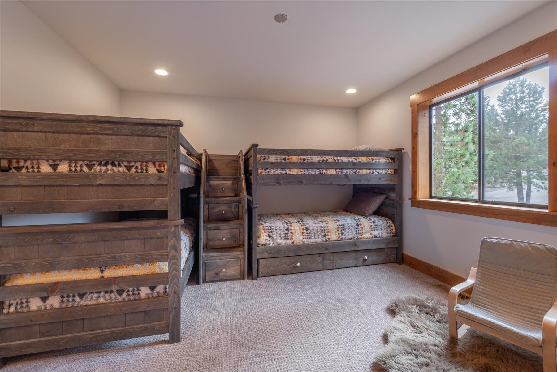 14192 Skiview Loop