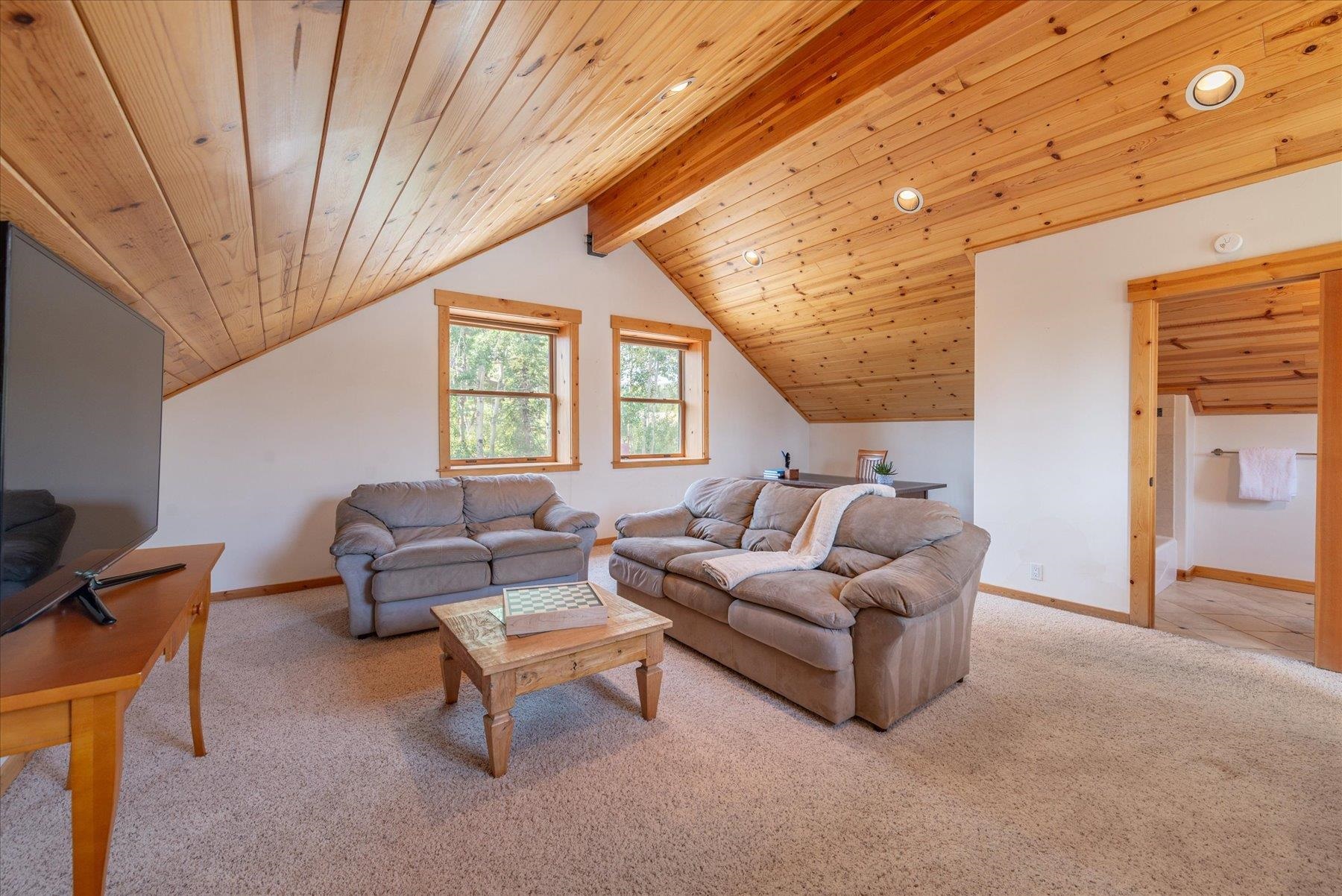 13316 Hillside Drive