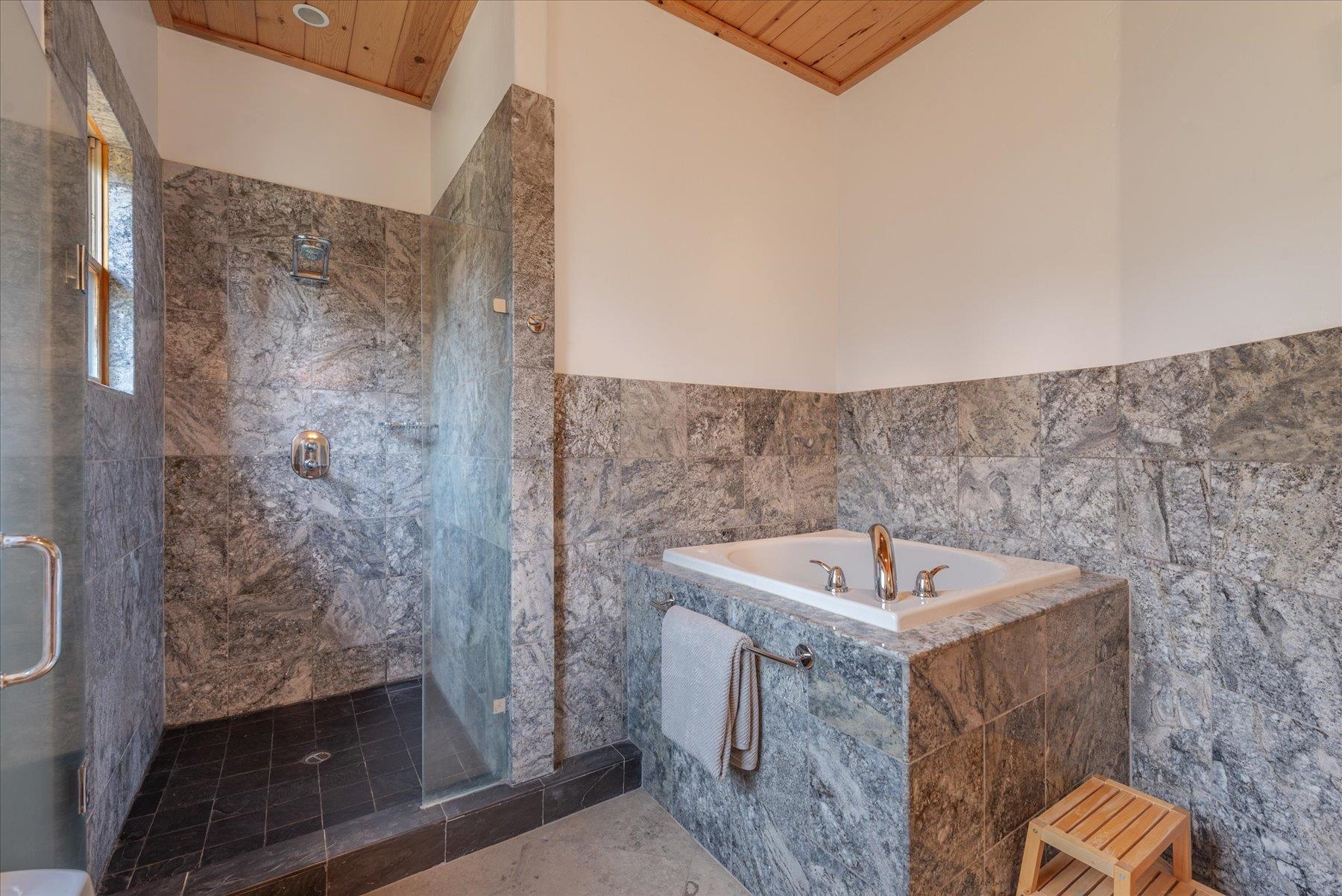 13316 Hillside Drive