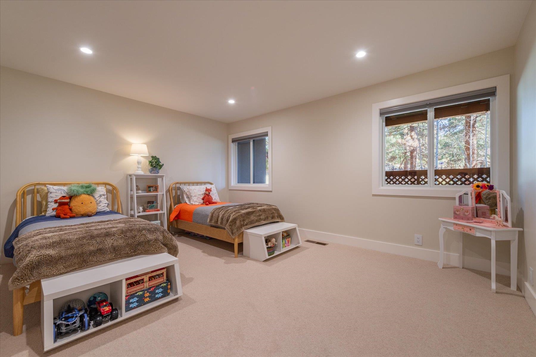 15899 Exeter Court