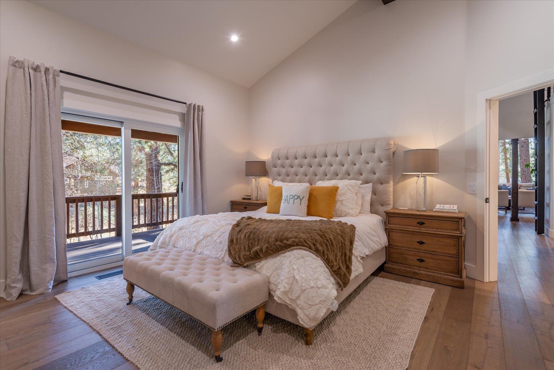 15899 Exeter Court