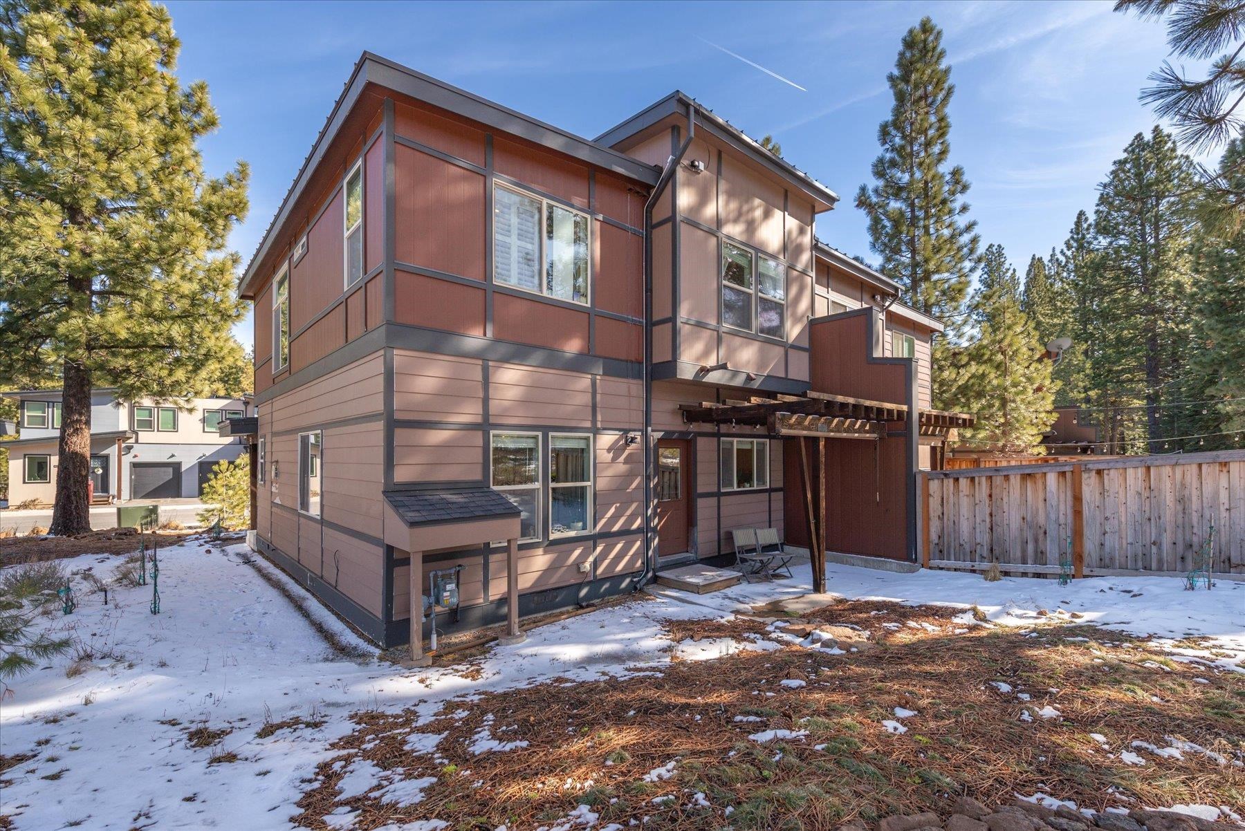 9512 Parker Lane