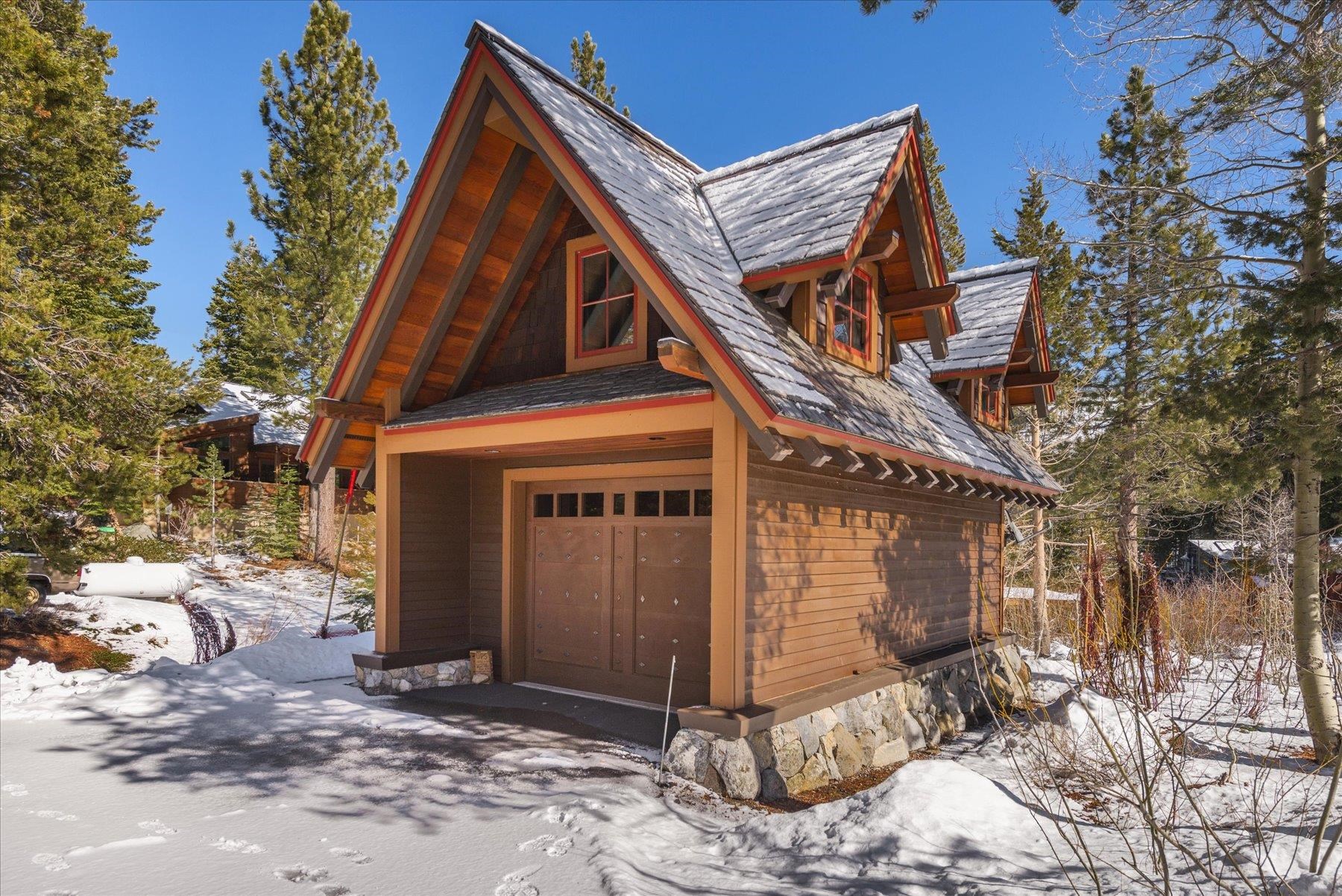 1258 Mineral Springs Trail