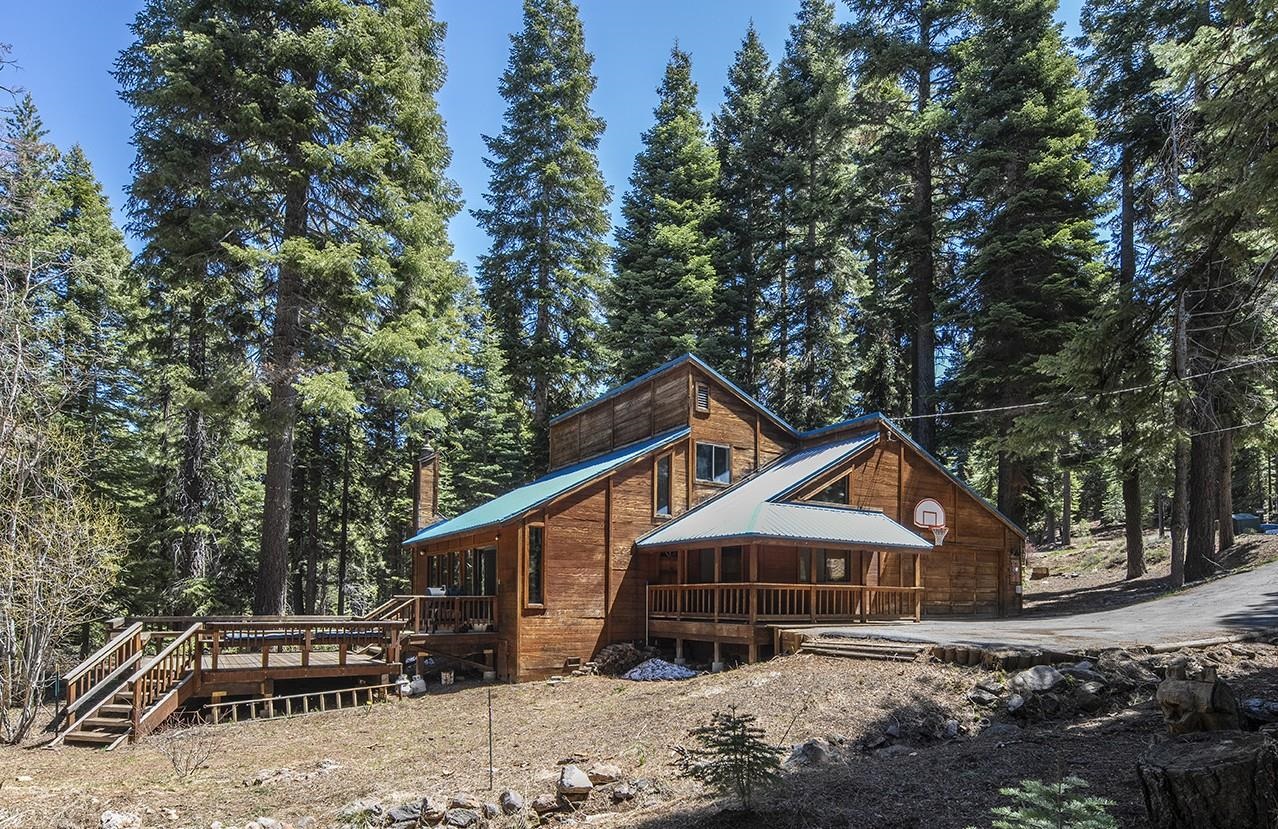 10498 Whiskey Jack Court
